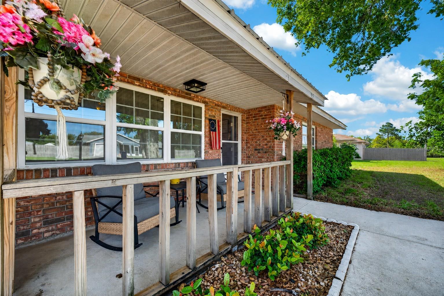 AVON PARK LAKES - Residential