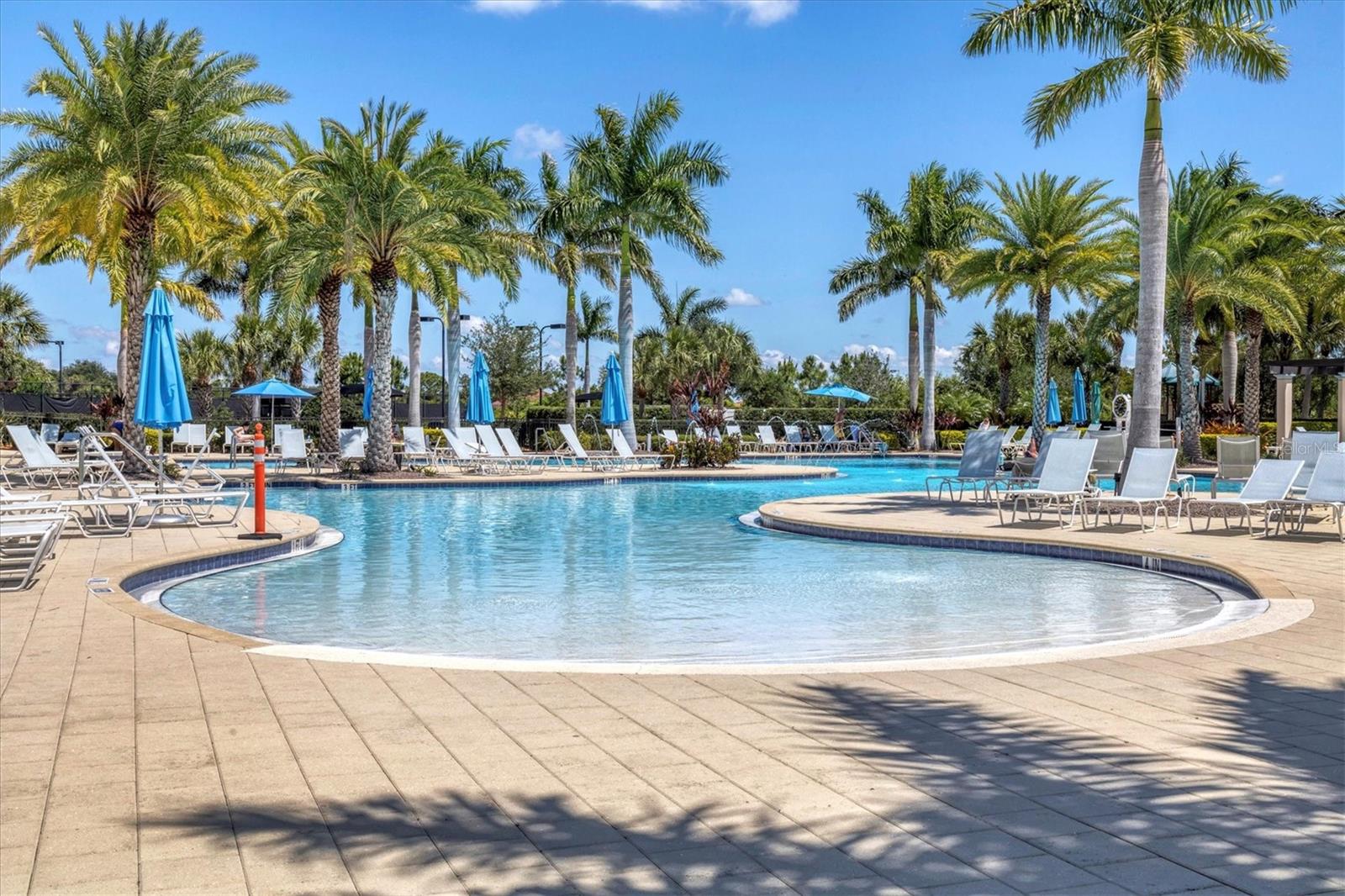 SARASOTA NATIONAL - Residential