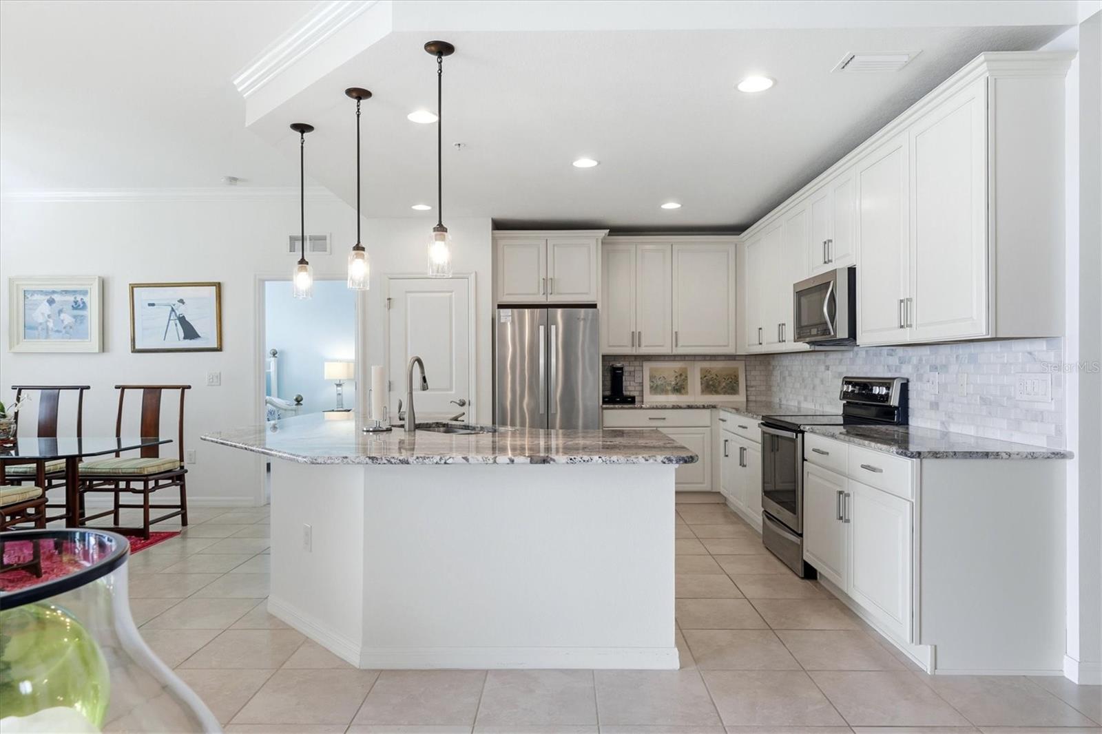SARASOTA NATIONAL - Residential