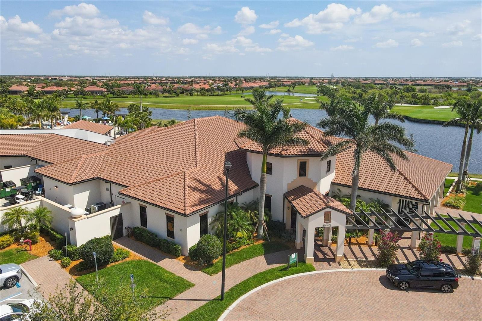 SARASOTA NATIONAL - Residential