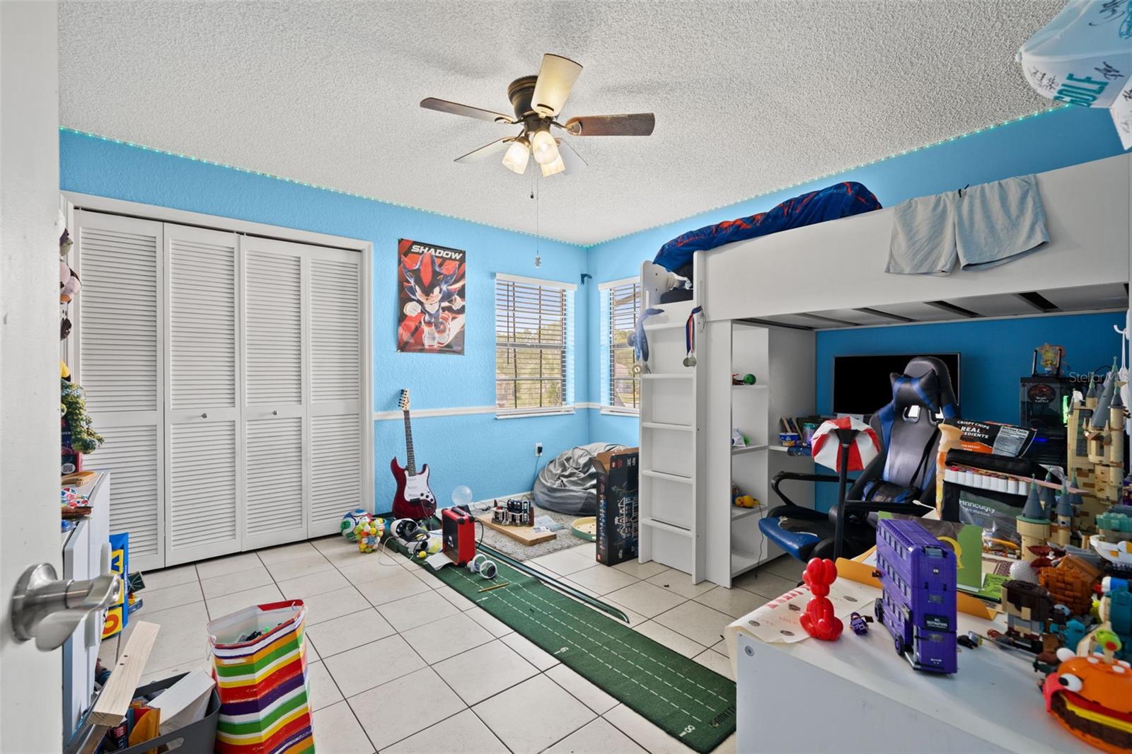 OAKS THE - Residential