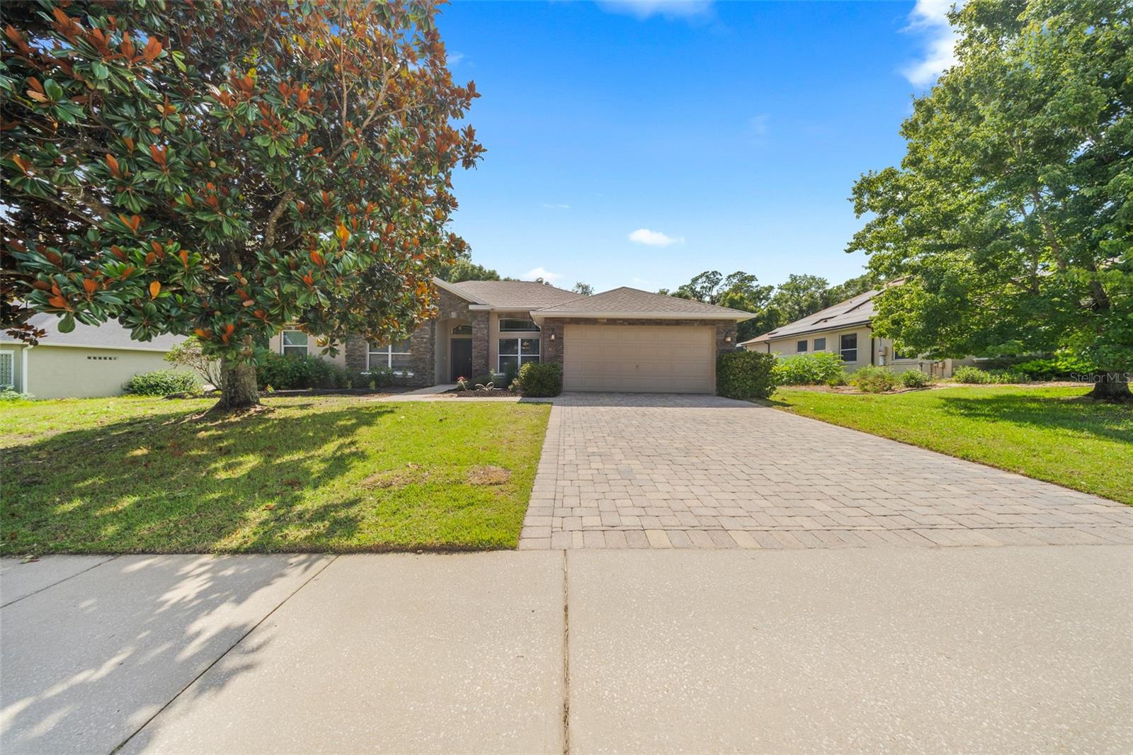 CRYSTAL COVE - Residential