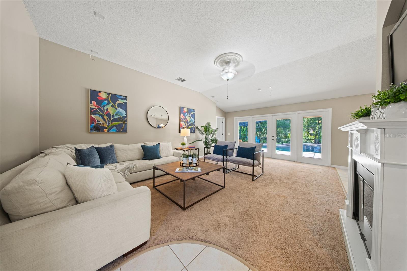 CRYSTAL COVE - Residential