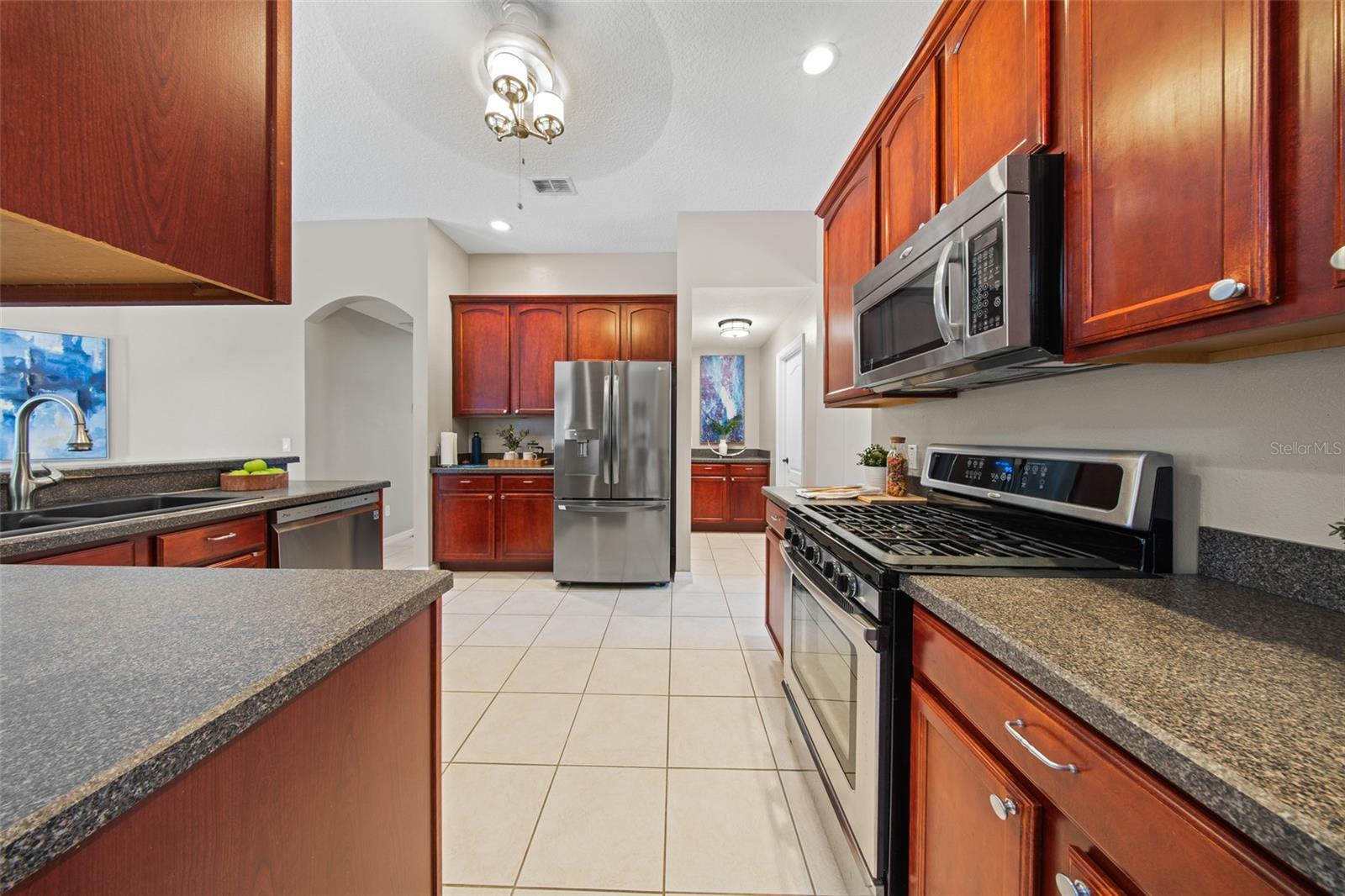 CRYSTAL COVE - Residential