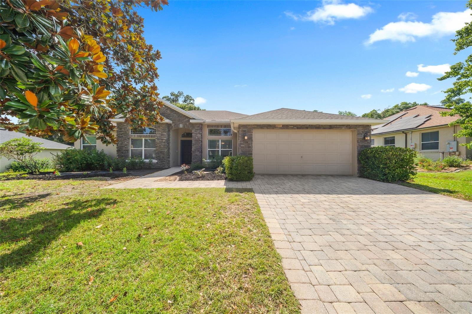 CRYSTAL COVE - Residential