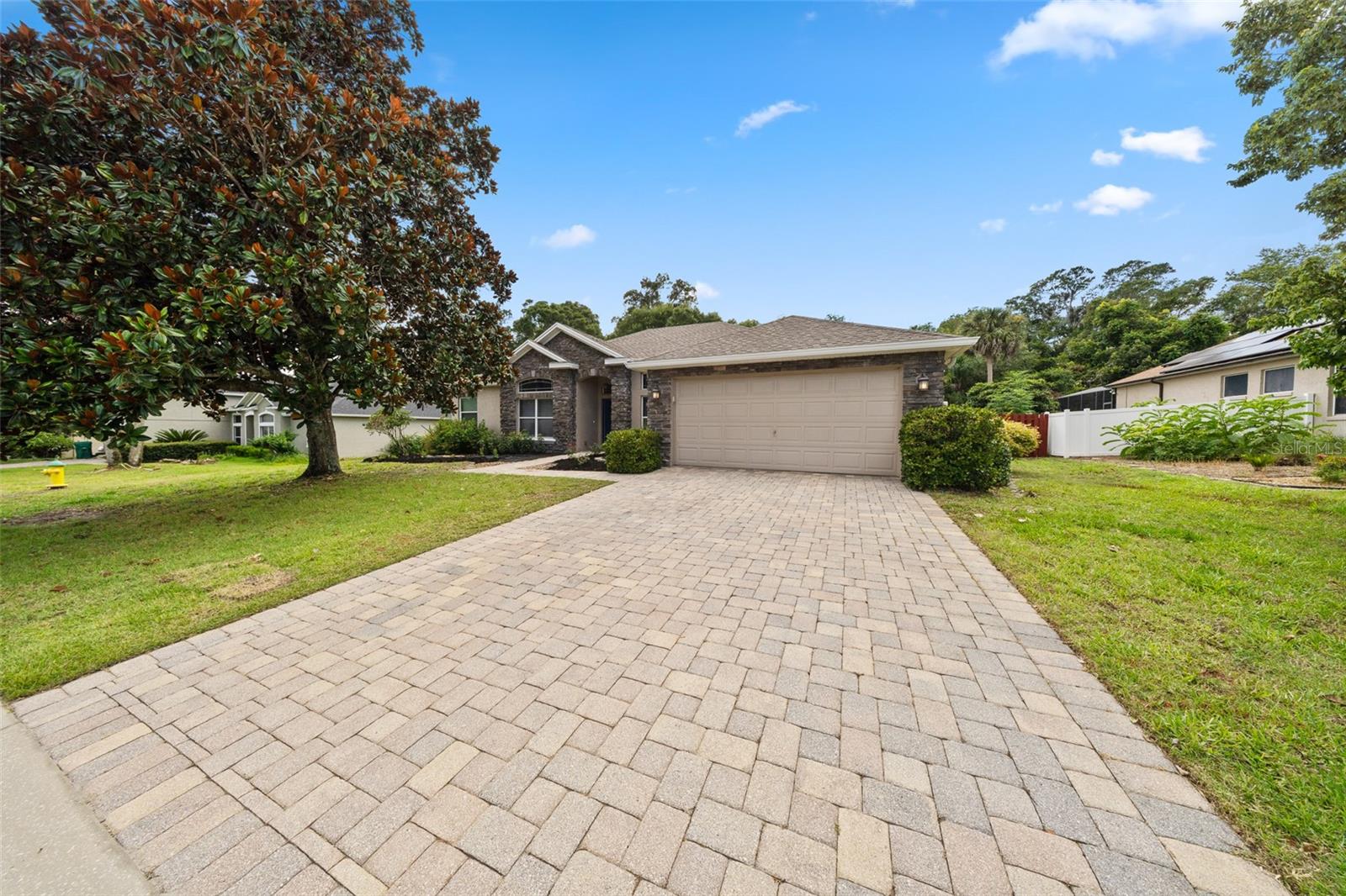 CRYSTAL COVE - Residential