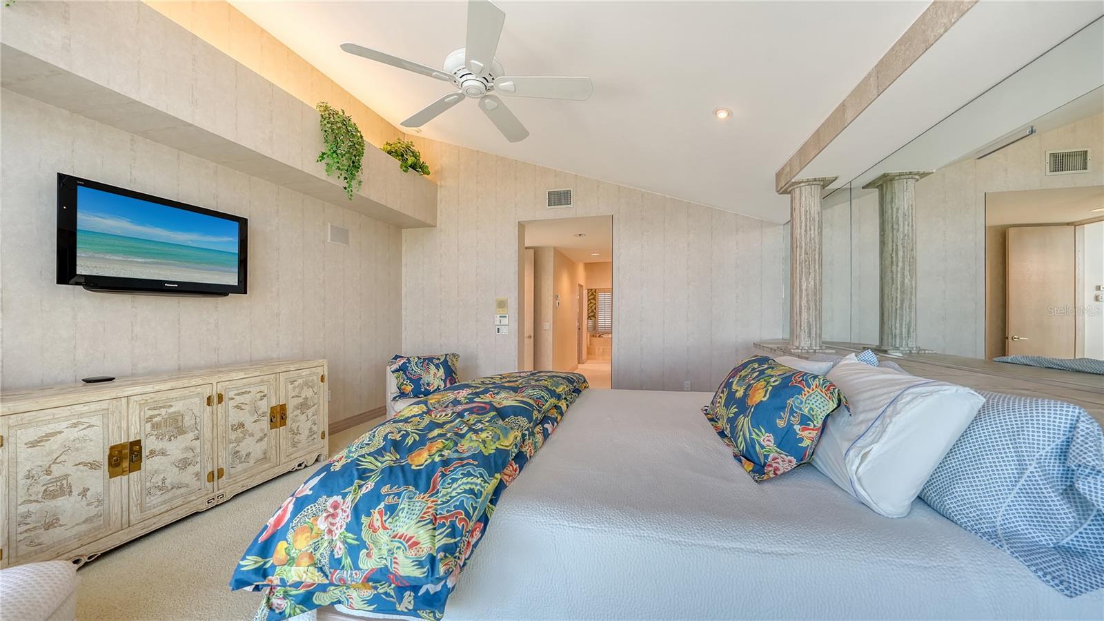 BAY ISLES - Residential