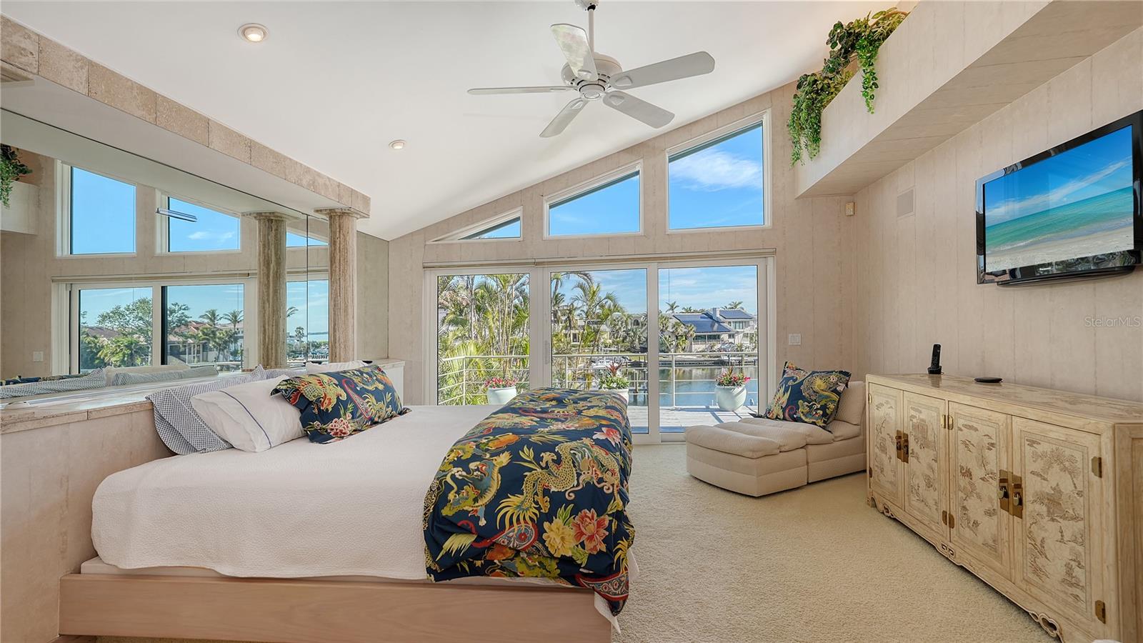 BAY ISLES - Residential