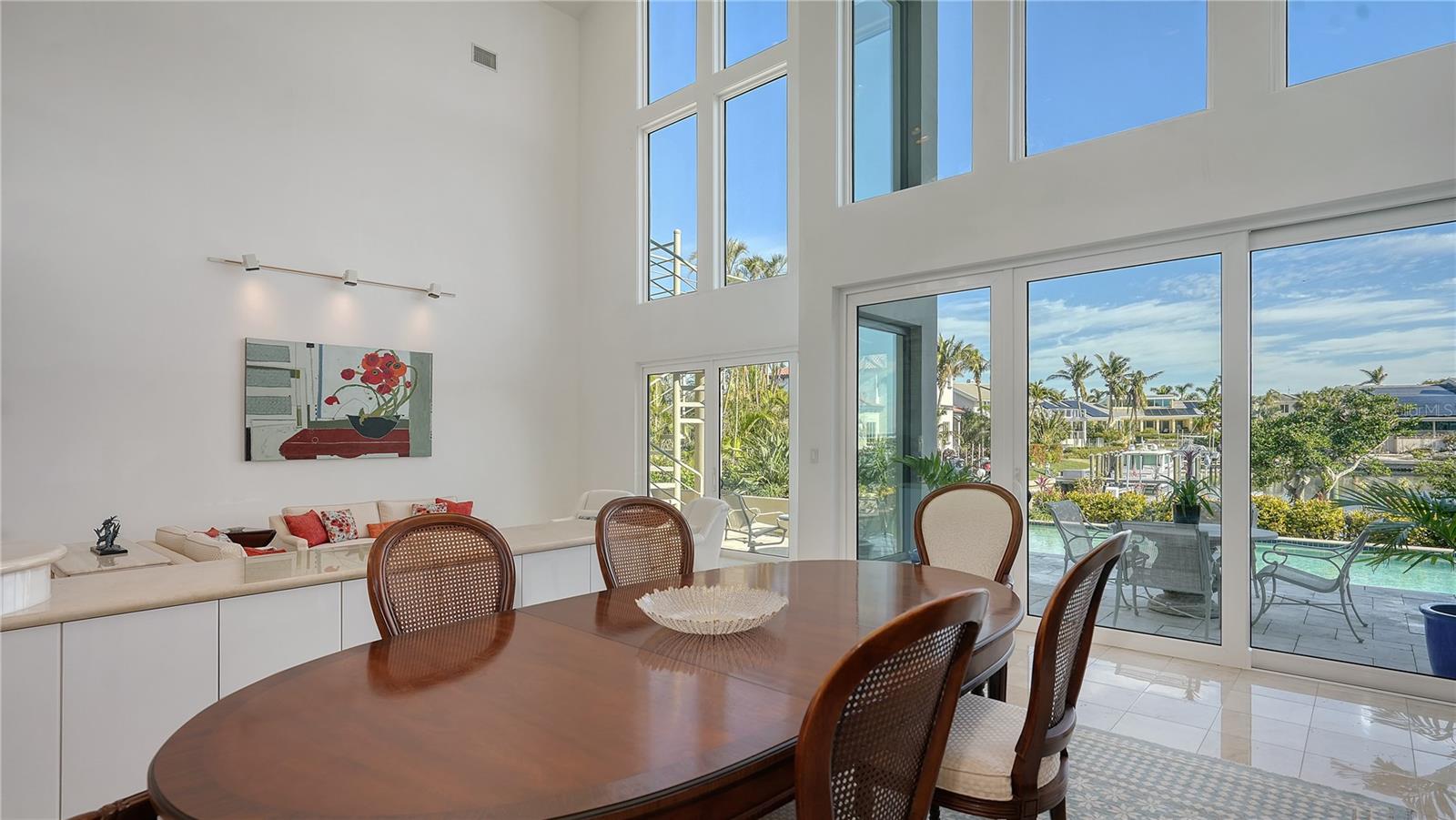 BAY ISLES - Residential