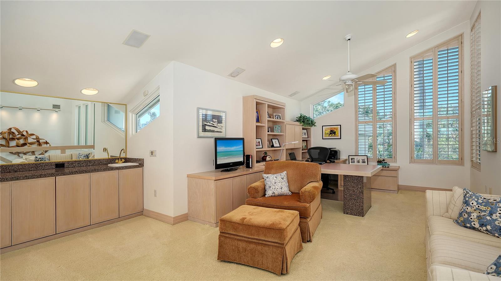 BAY ISLES - Residential