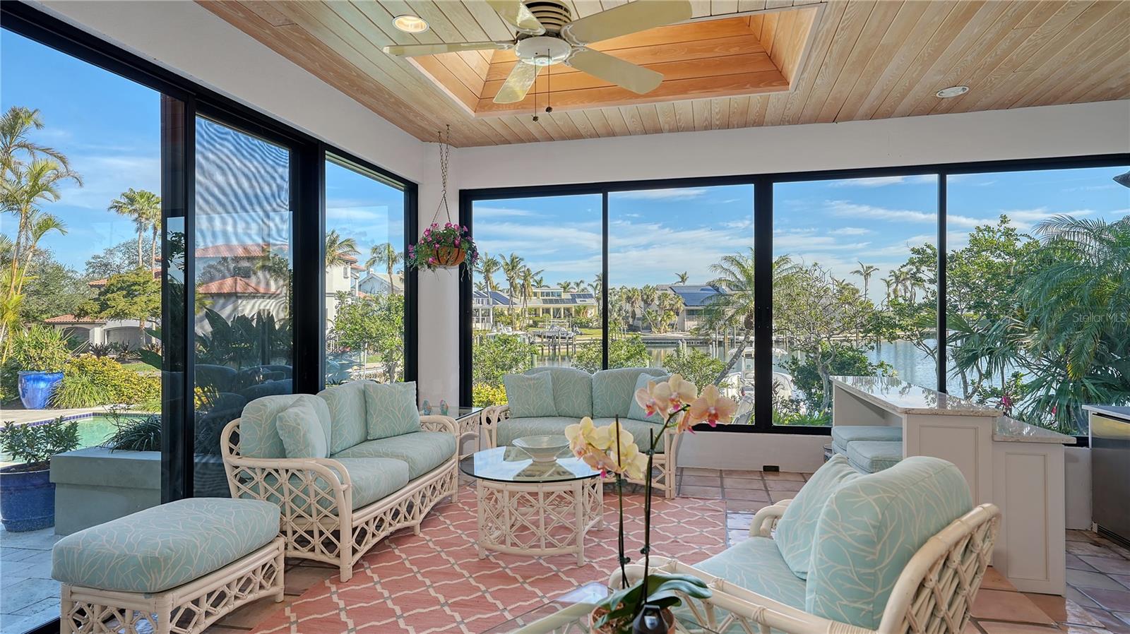 BAY ISLES - Residential