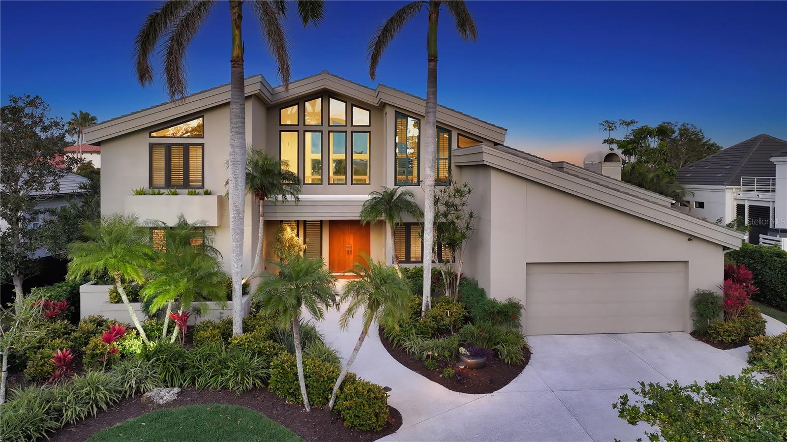 BAY ISLES - Residential