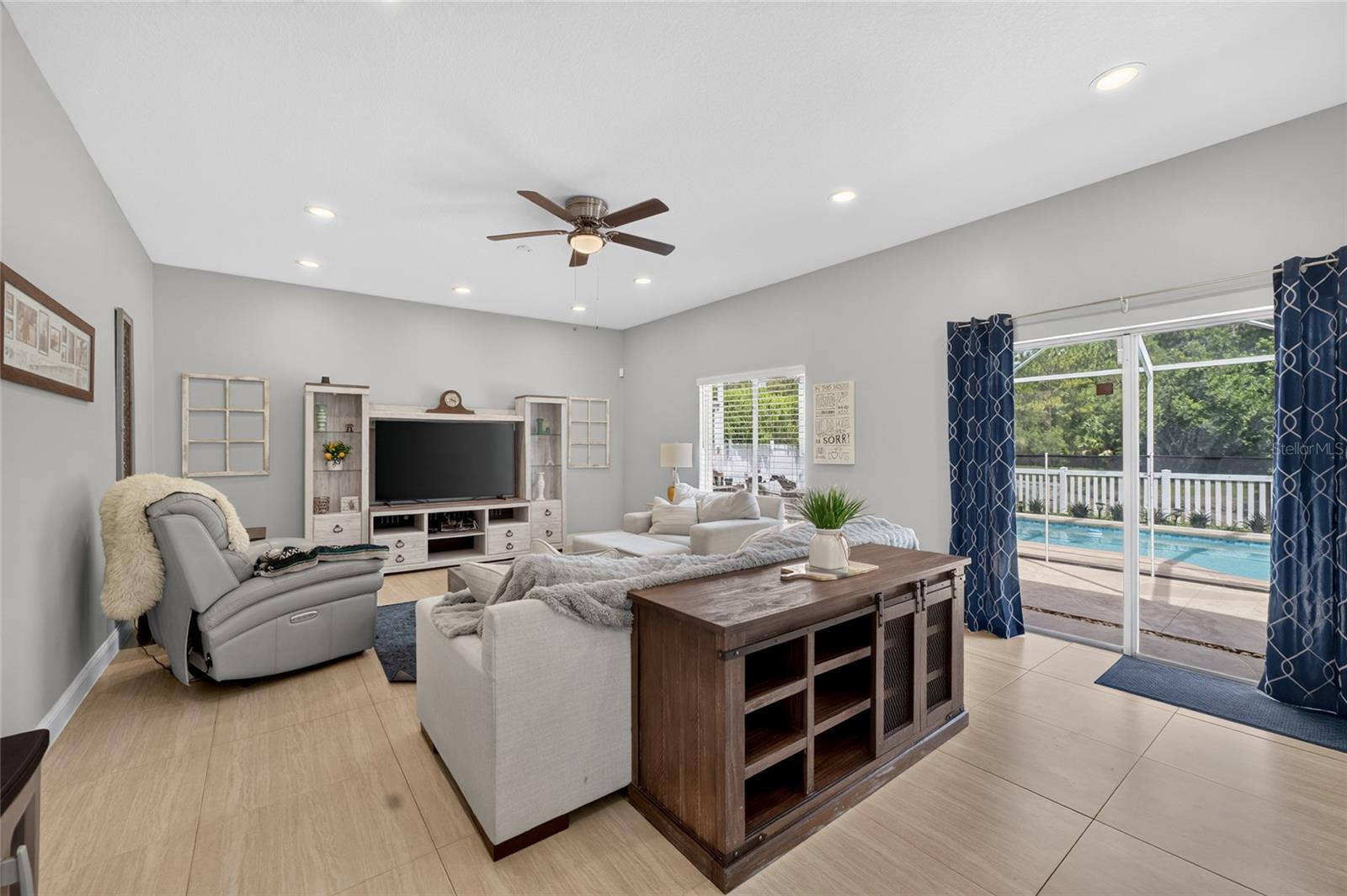 NORTHWOOD - Residential