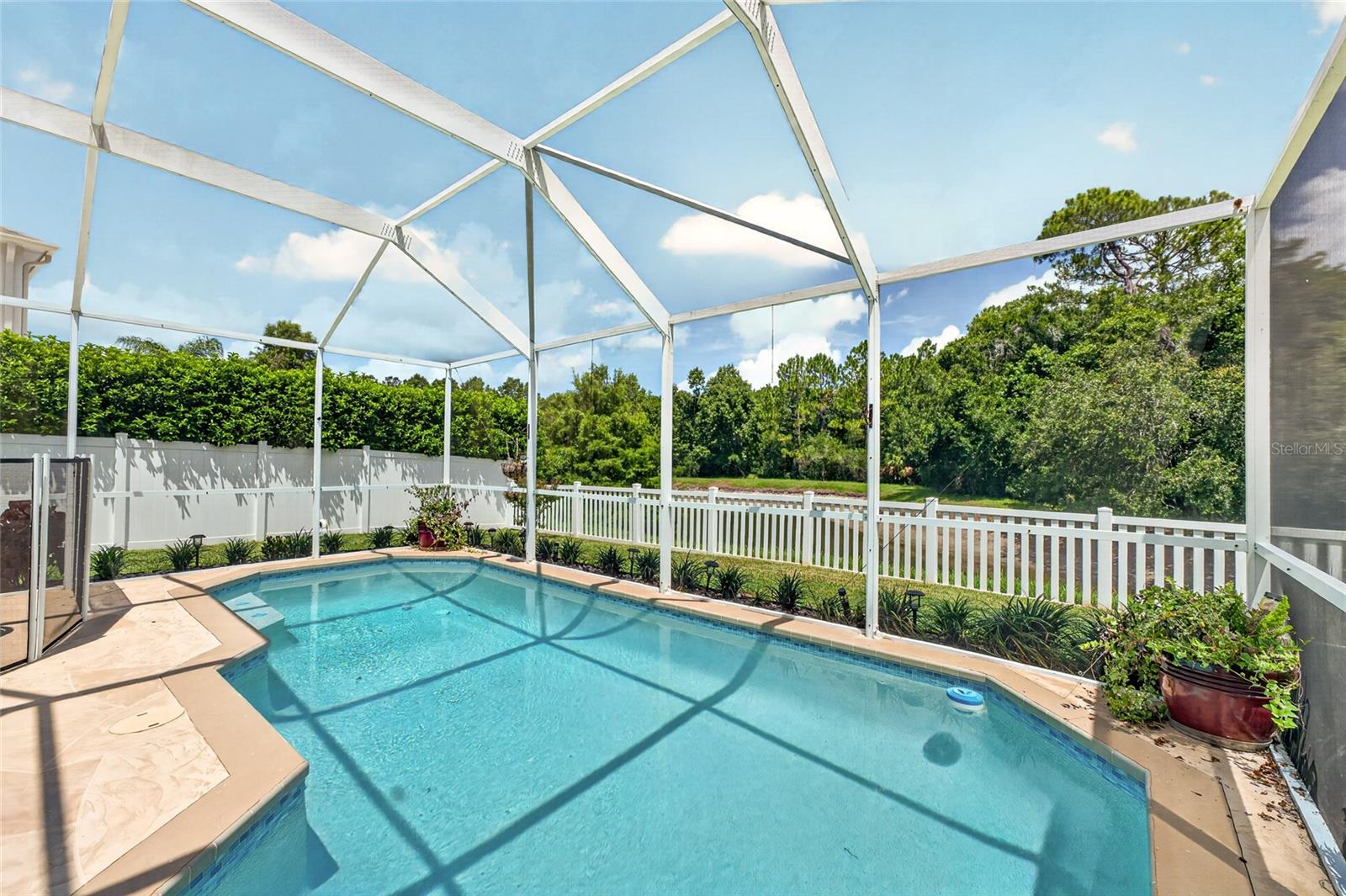 NORTHWOOD - Residential