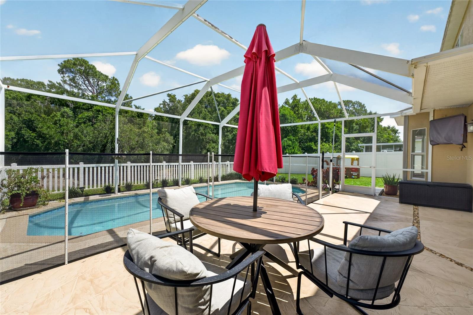 NORTHWOOD - Residential