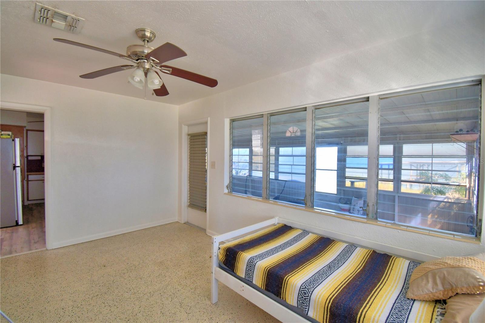 SUNRISE MANOR - Residential