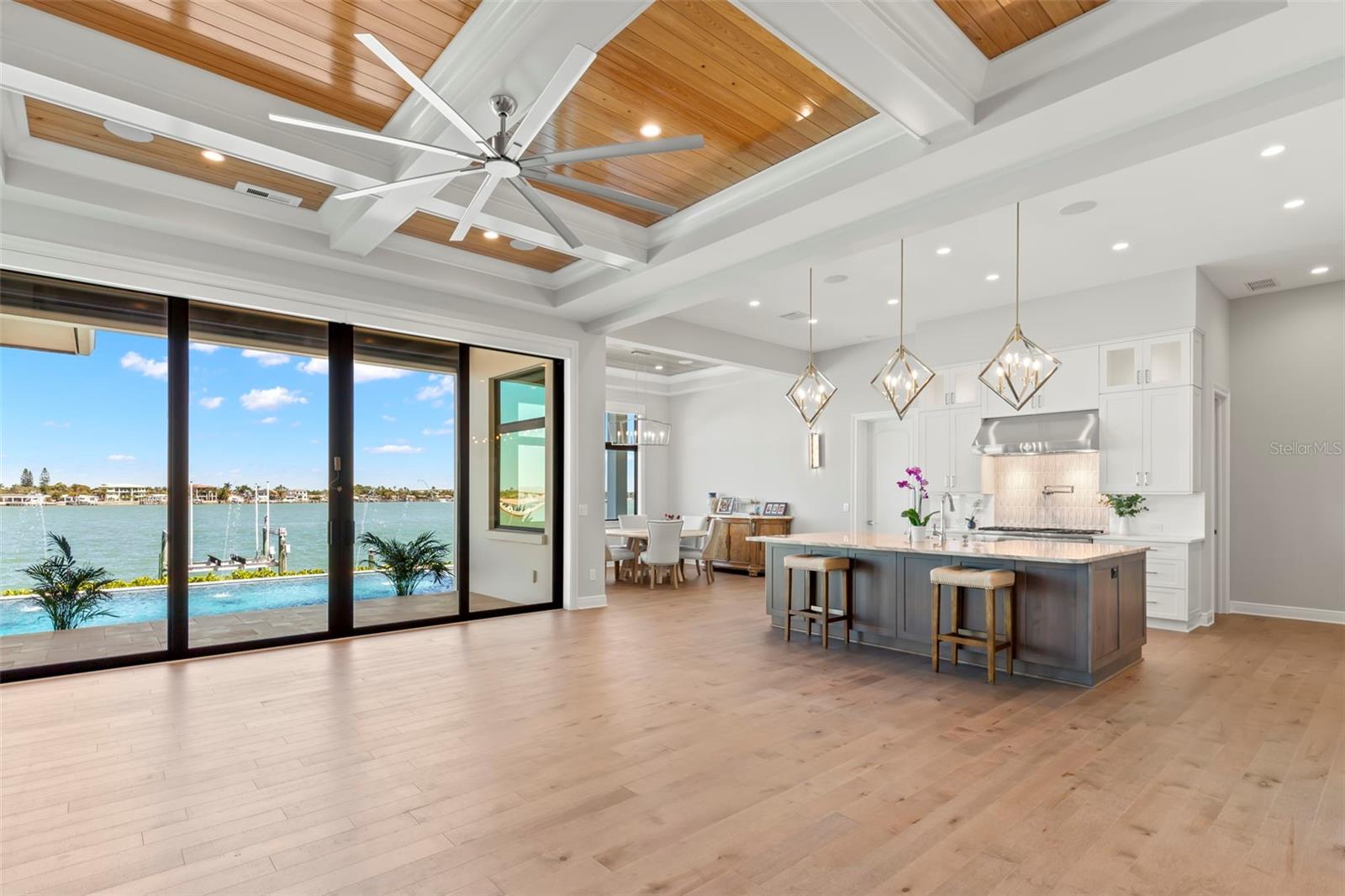 TIERRA VERDE UNIT 1 3RD REP - Residential