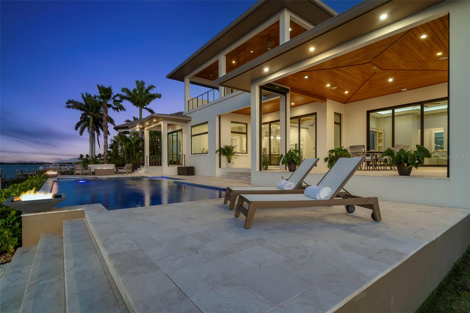 TIERRA VERDE UNIT 1 3RD REP - Residential