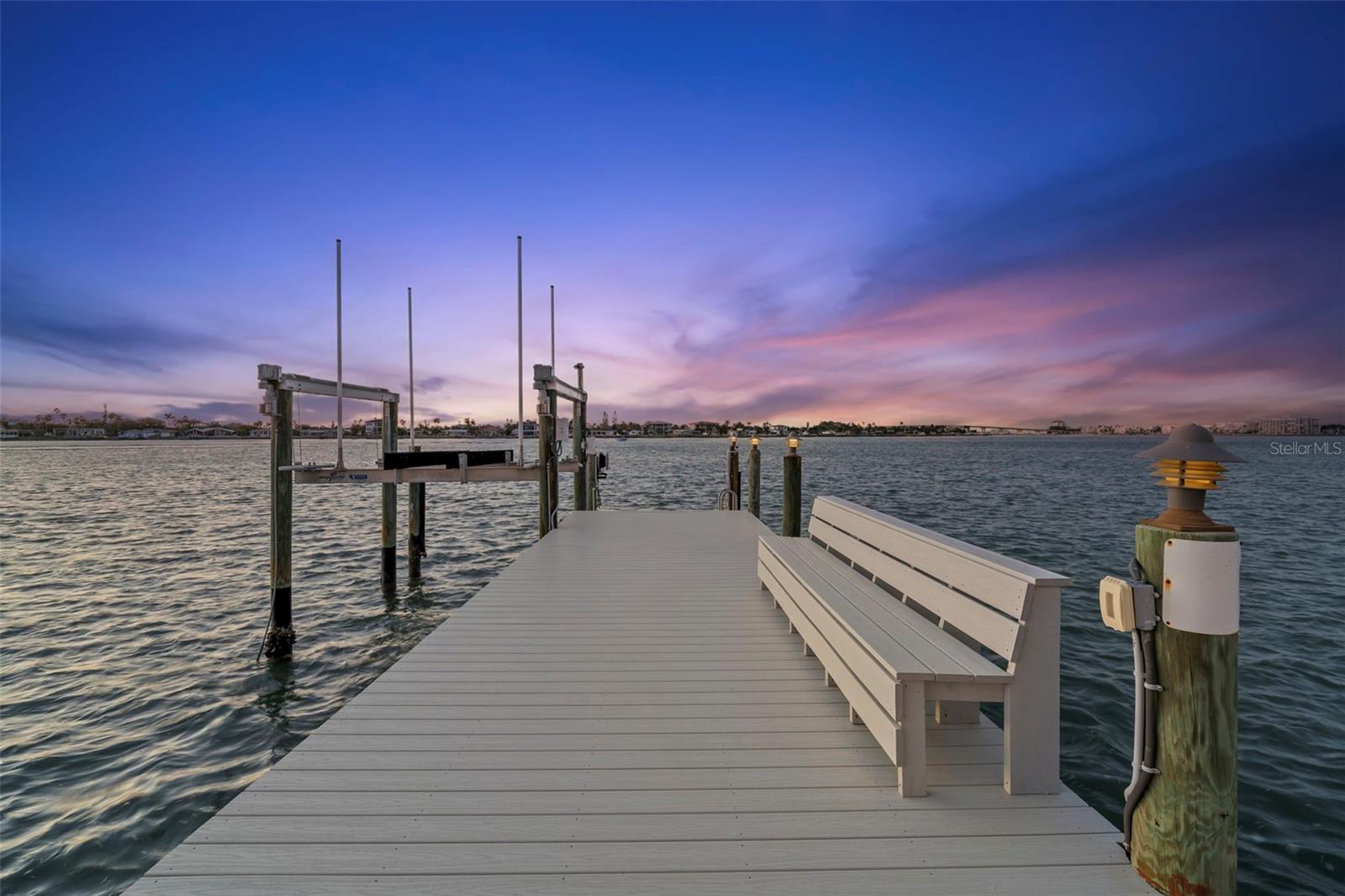 TIERRA VERDE UNIT 1 3RD REP - Residential