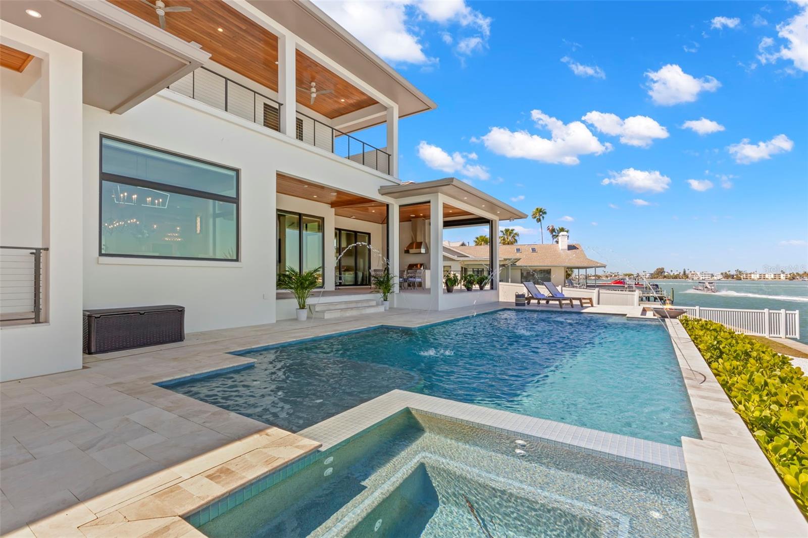 TIERRA VERDE UNIT 1 3RD REP - Residential