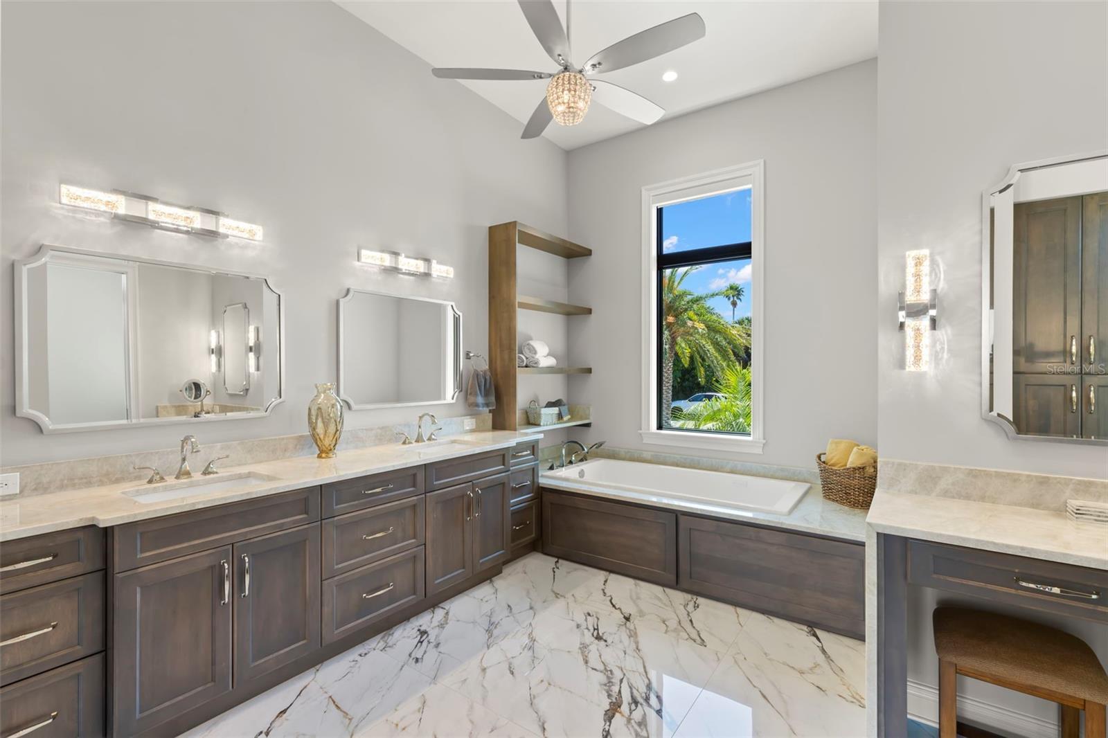TIERRA VERDE UNIT 1 3RD REP - Residential