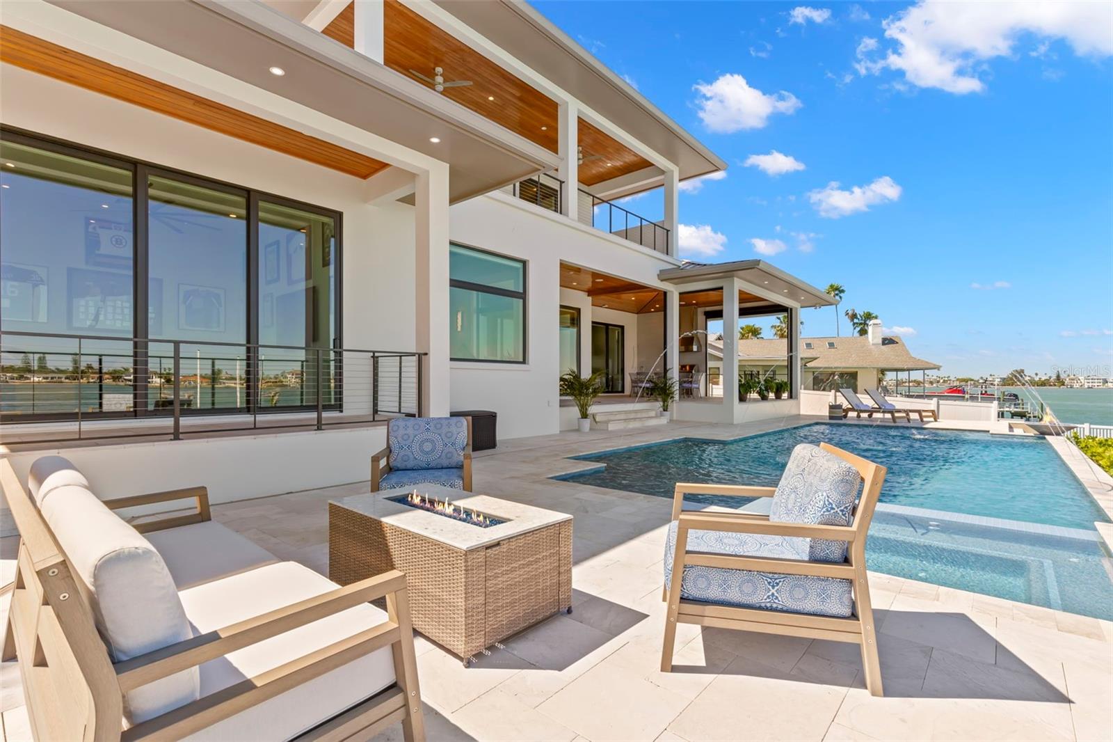 TIERRA VERDE UNIT 1 3RD REP - Residential