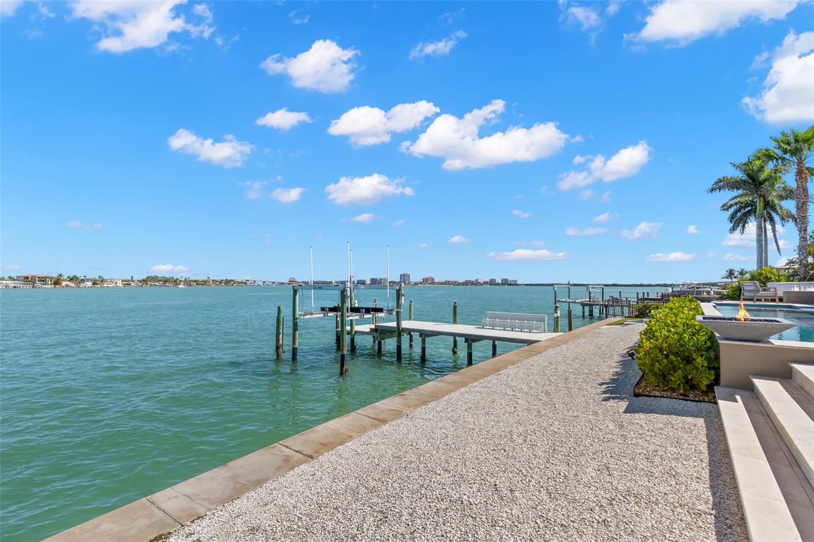 TIERRA VERDE UNIT 1 3RD REP - Residential