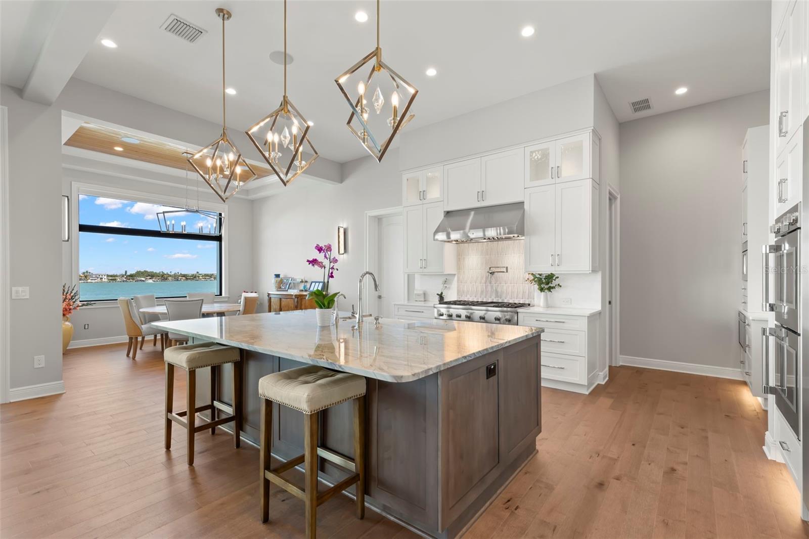 TIERRA VERDE UNIT 1 3RD REP - Residential