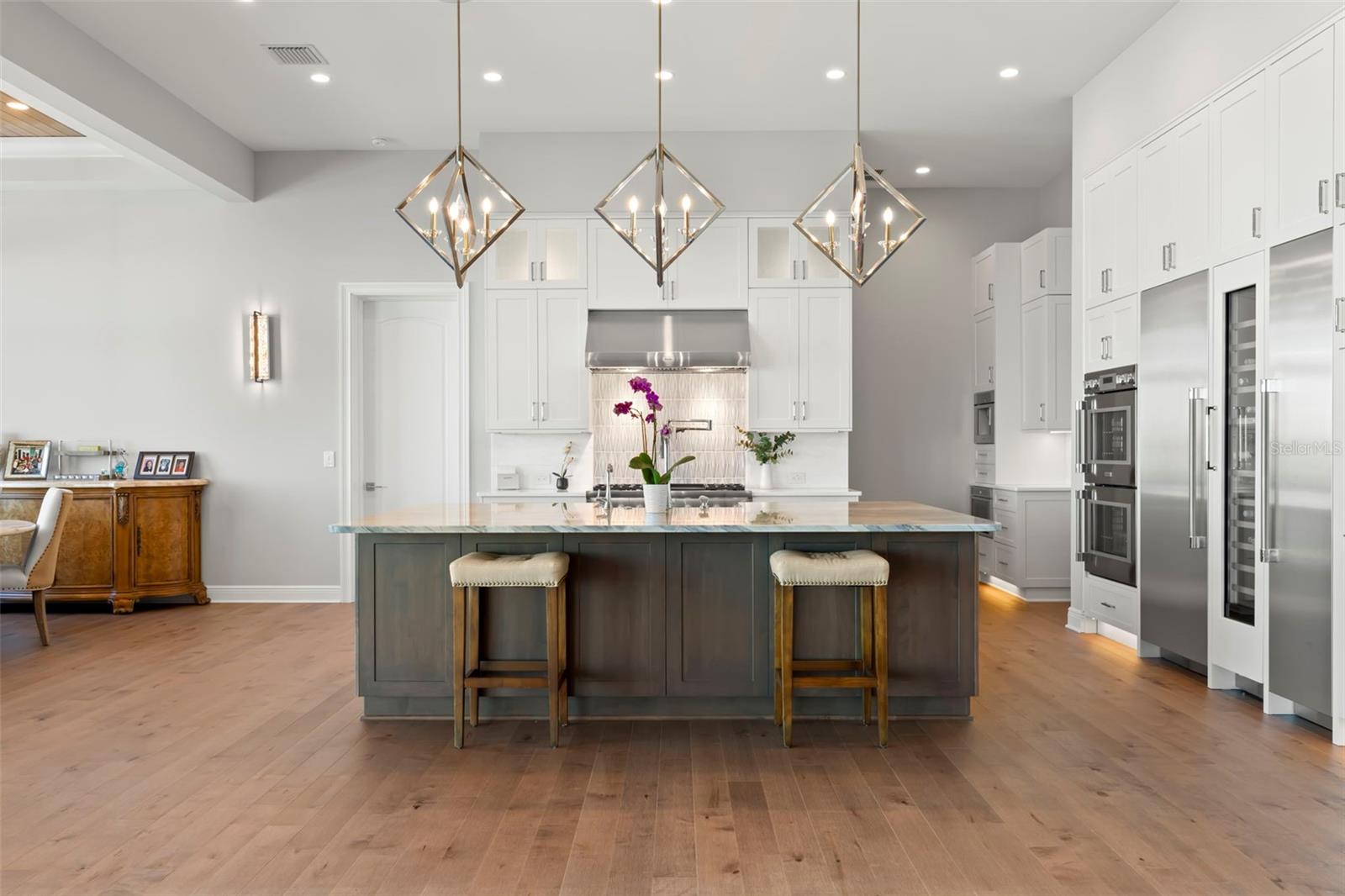 TIERRA VERDE UNIT 1 3RD REP - Residential