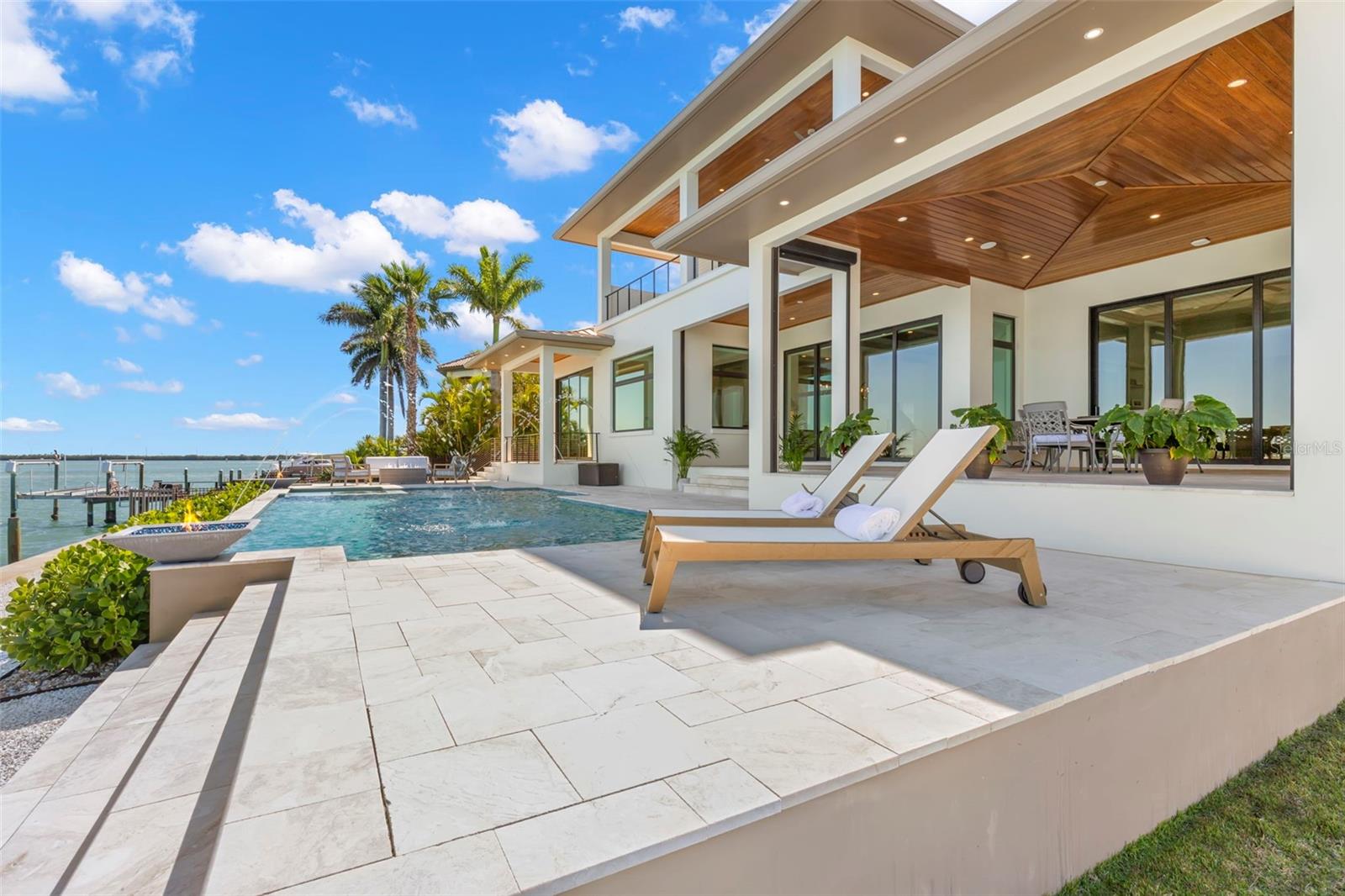 TIERRA VERDE UNIT 1 3RD REP - Residential