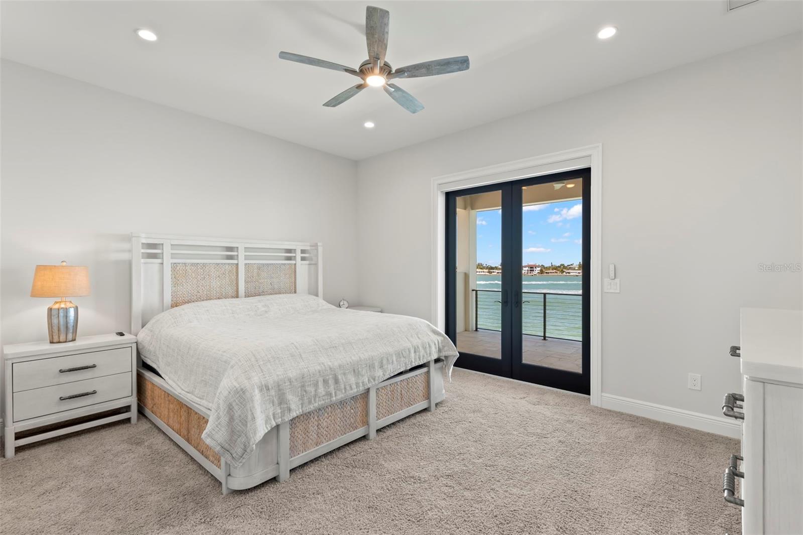 TIERRA VERDE UNIT 1 3RD REP - Residential