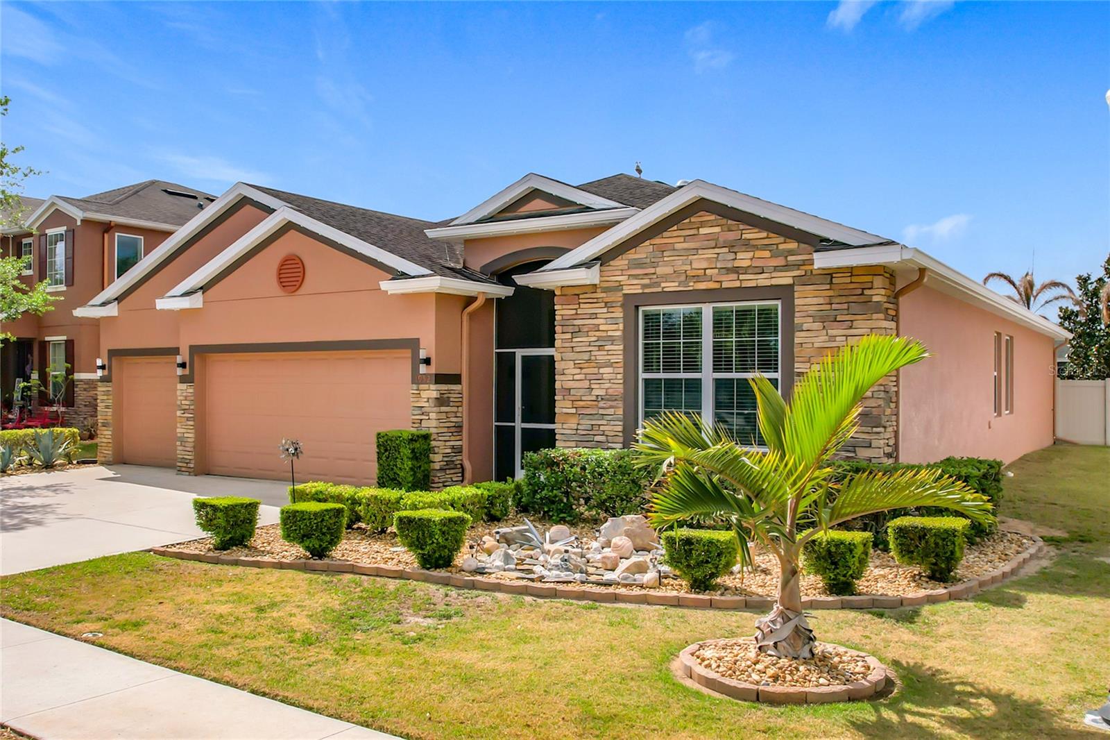 WIND MEADOWS - Residential
