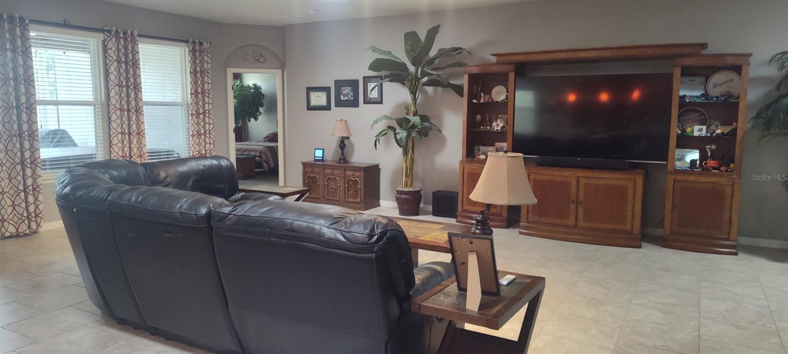 WIND MEADOWS - Residential