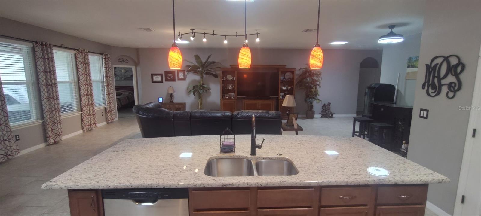 WIND MEADOWS - Residential