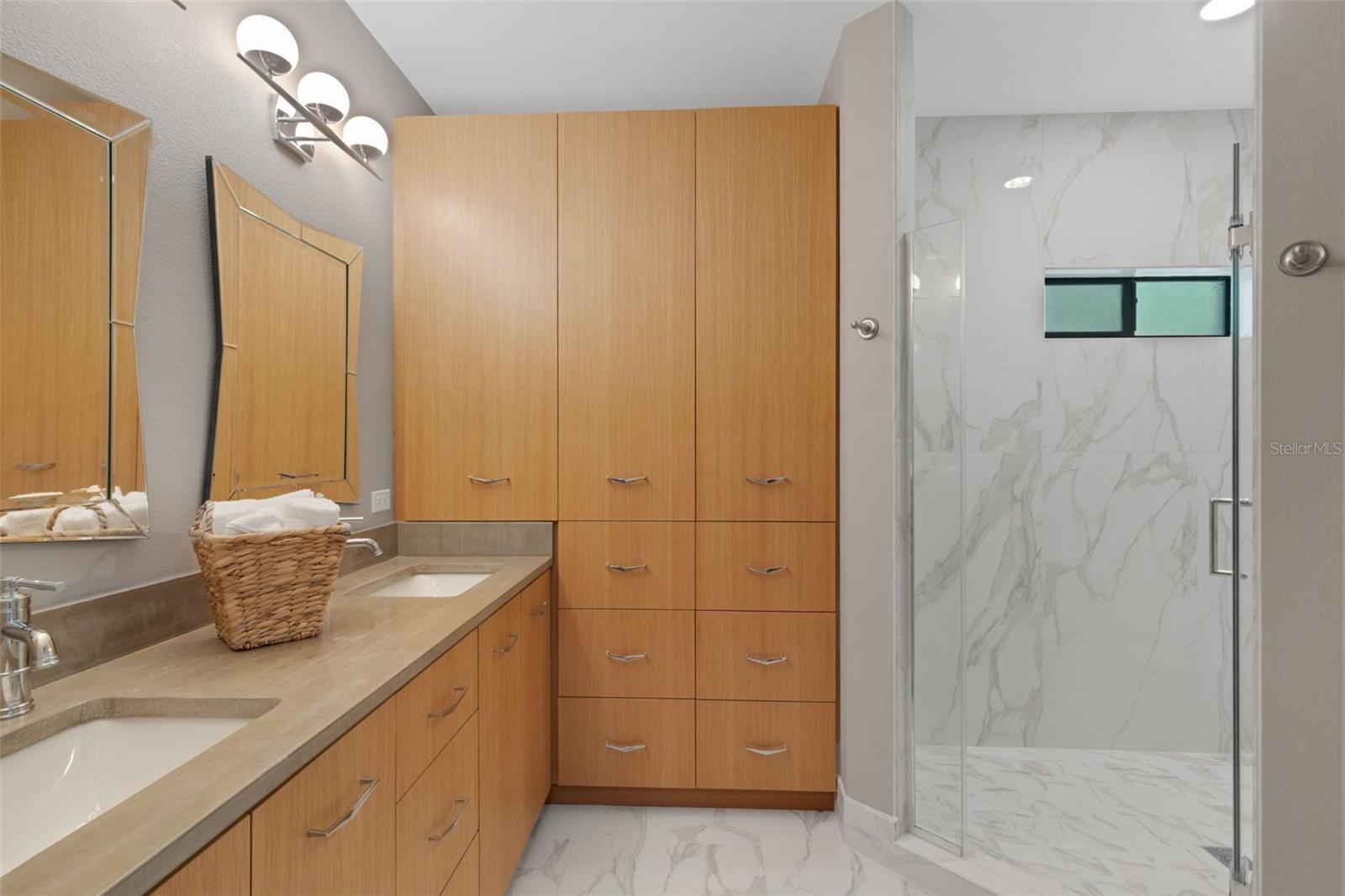 OVERBROOK GARDENS - Residential