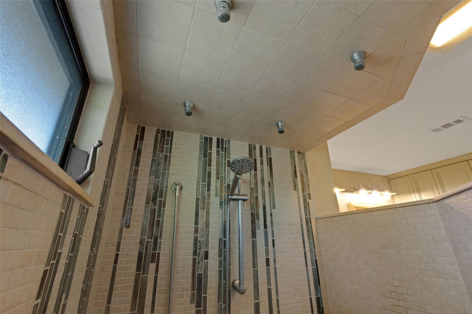 OVERBROOK GARDENS - Residential