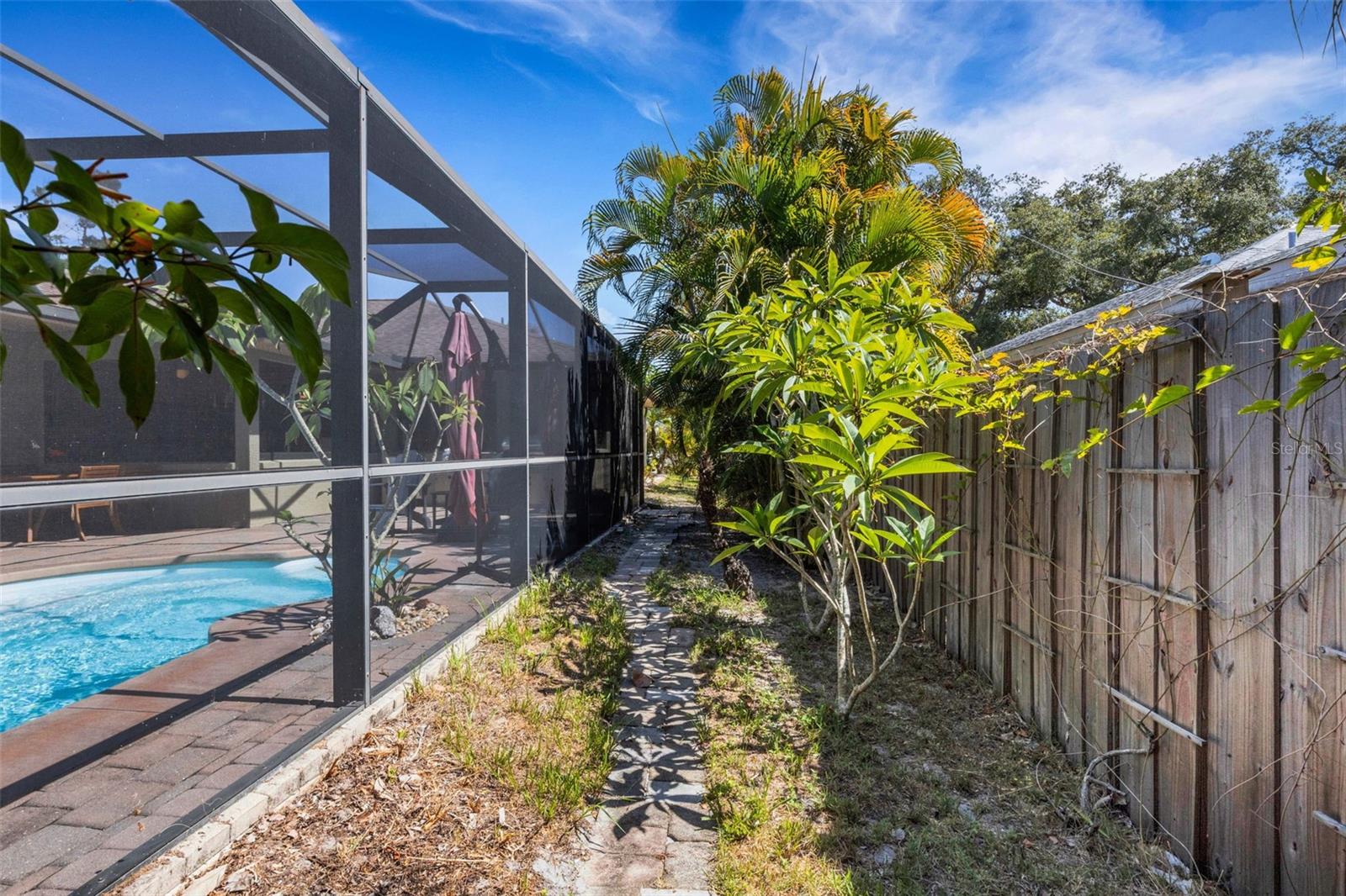 OVERBROOK GARDENS - Residential
