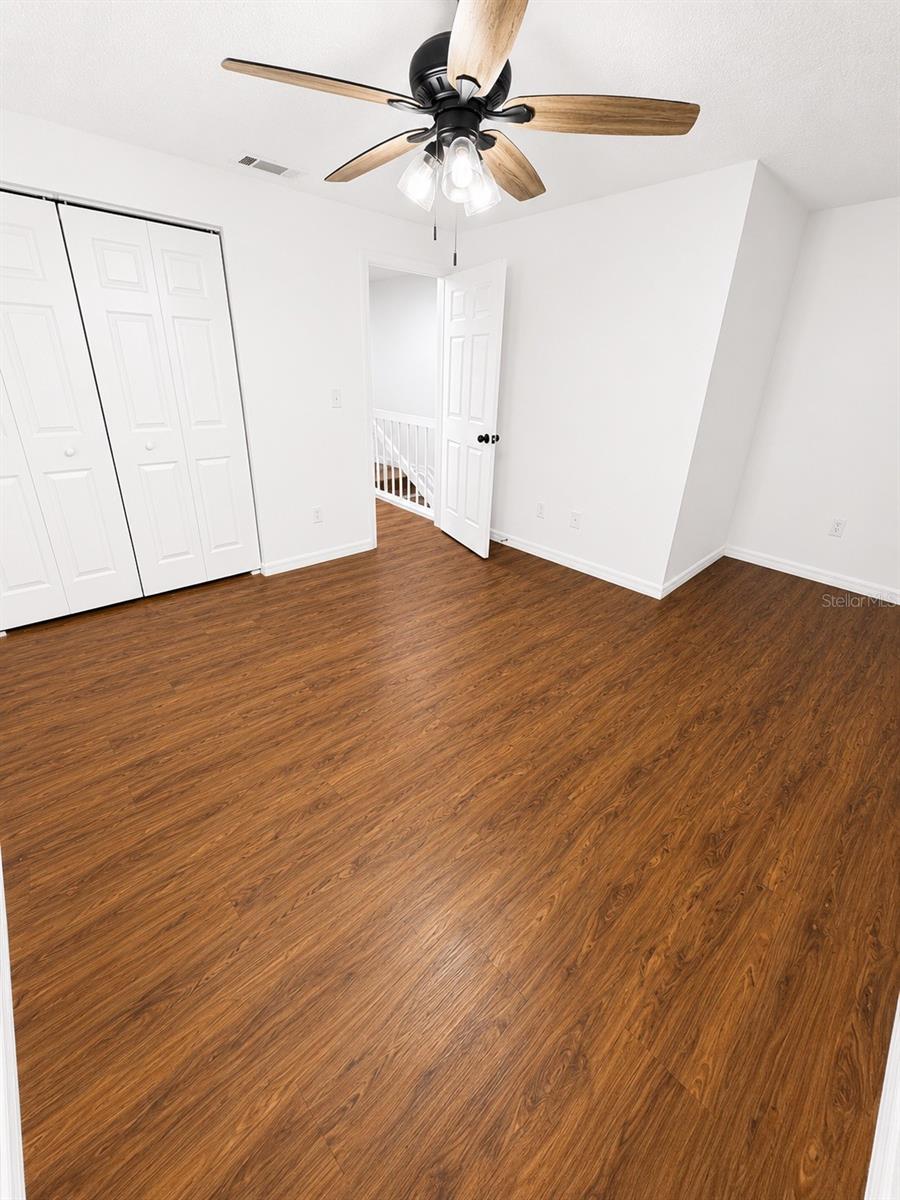 BRIARWOOD APARTMENTS - Residential Lease