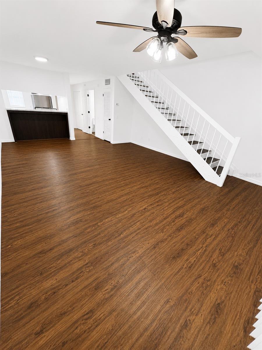BRIARWOOD APARTMENTS - Residential Lease