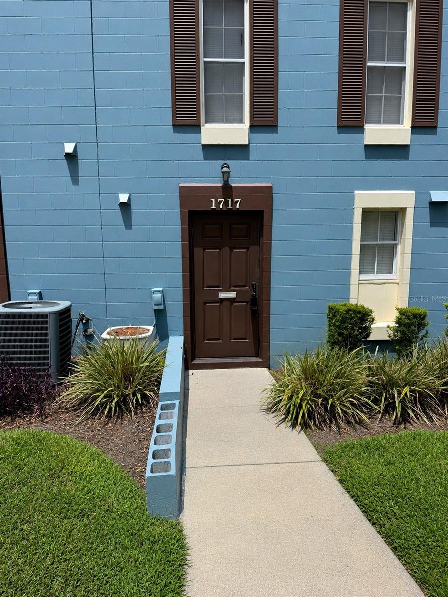 BRIARWOOD APARTMENTS - Residential Lease