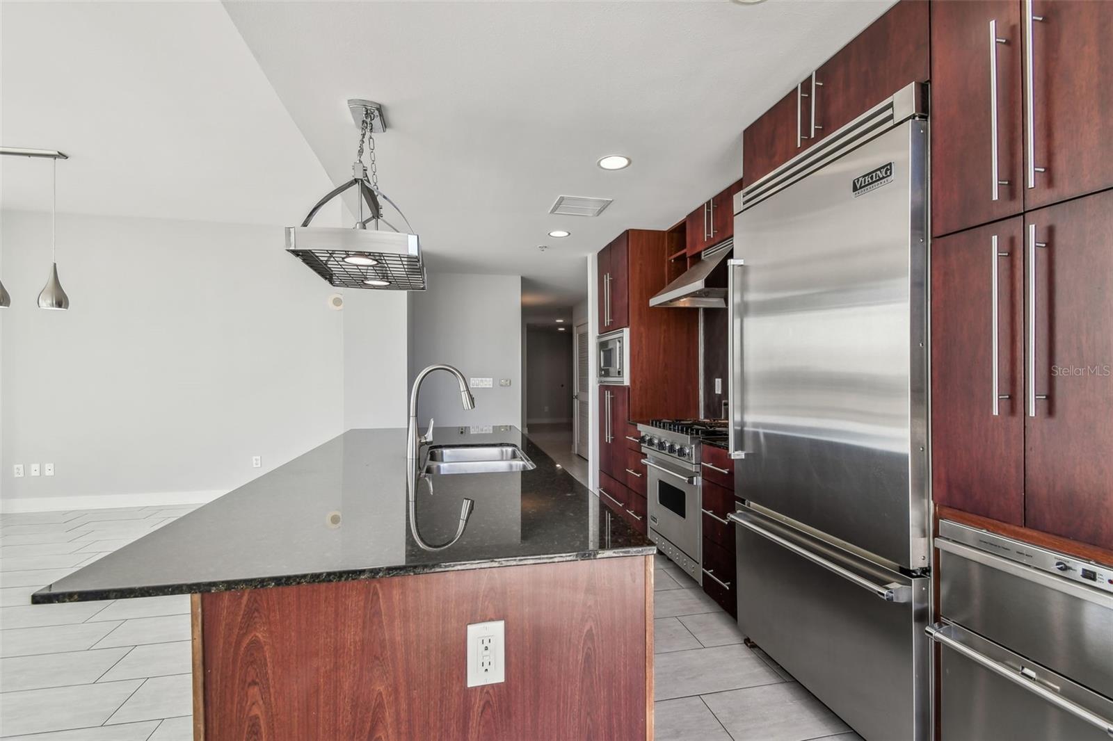 GRAND CENTRAL AT KENNEDY RESID - Residential