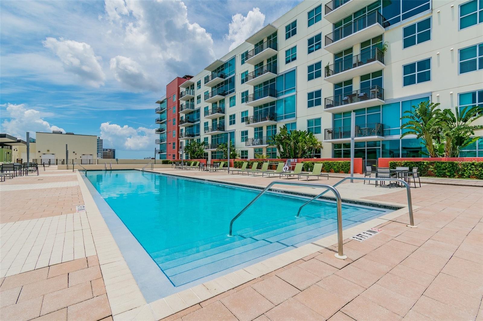 GRAND CENTRAL AT KENNEDY RESID - Residential