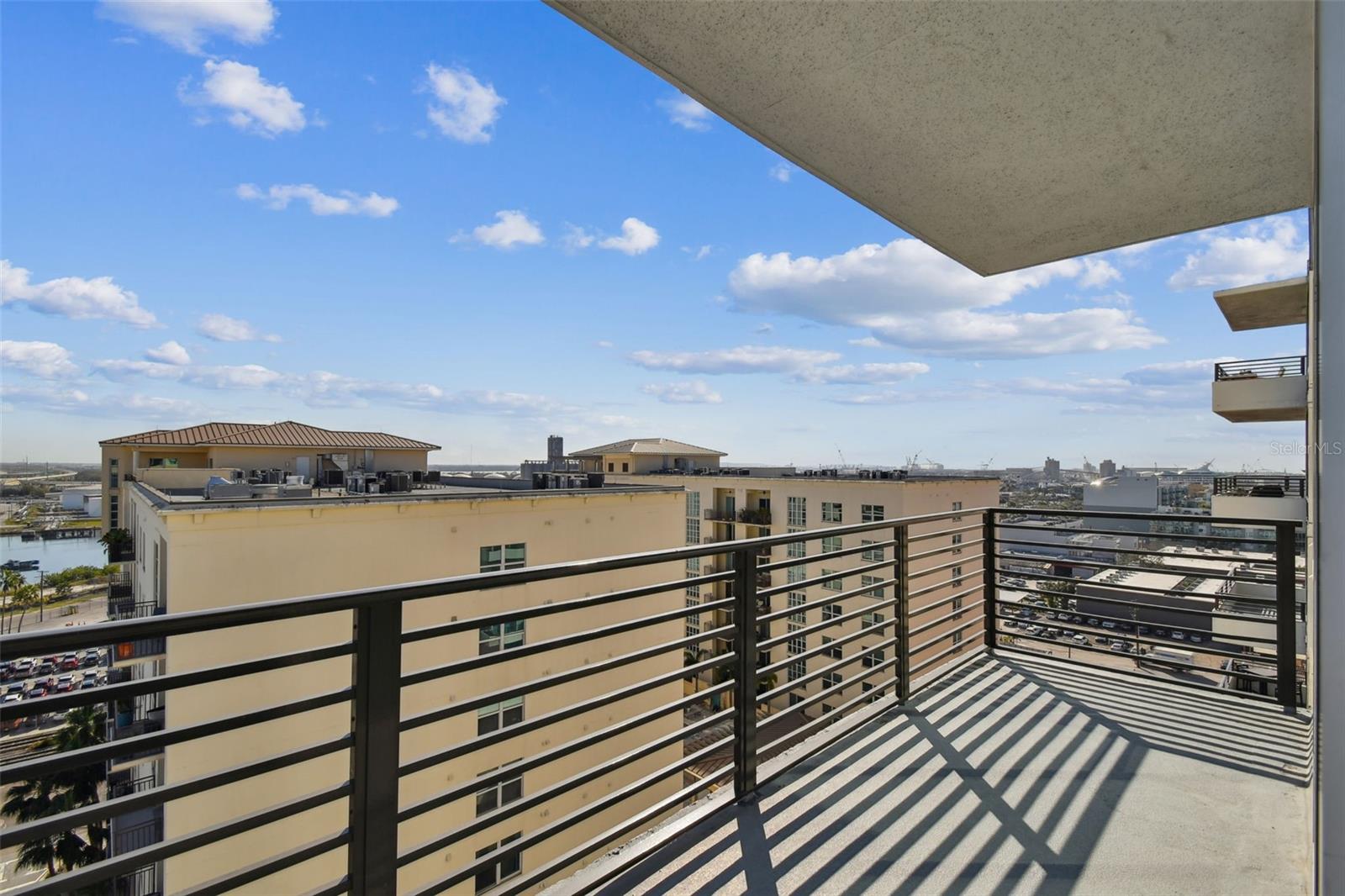 GRAND CENTRAL AT KENNEDY RESID - Residential