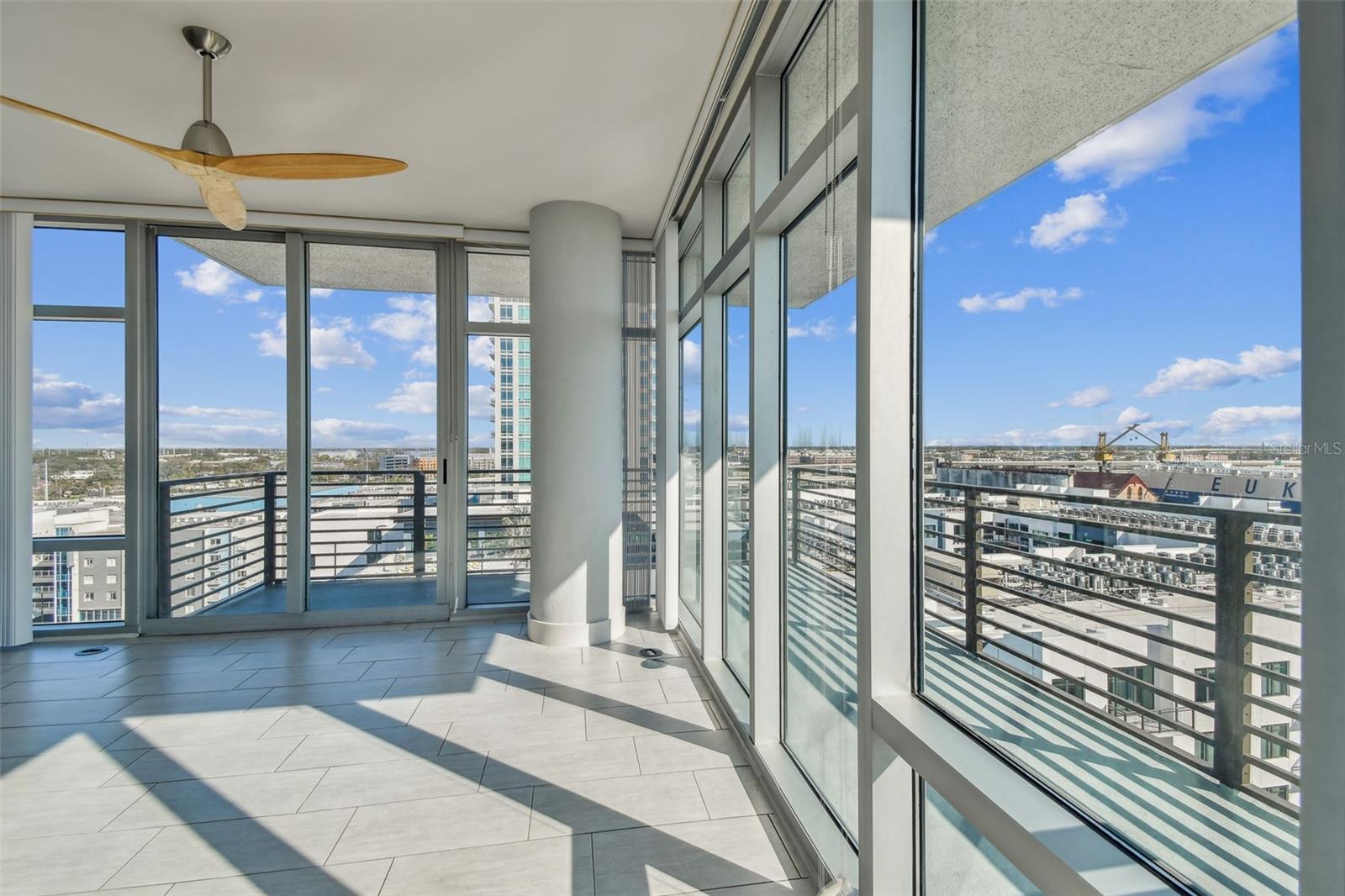 GRAND CENTRAL AT KENNEDY RESID - Residential