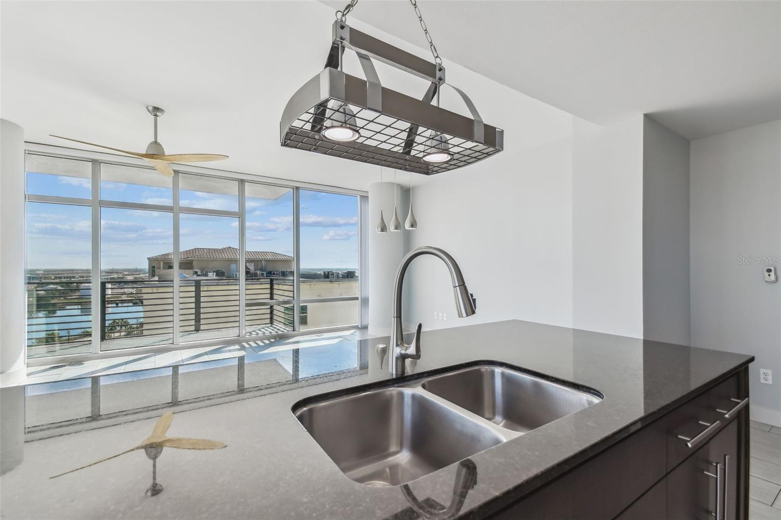 GRAND CENTRAL AT KENNEDY RESID - Residential