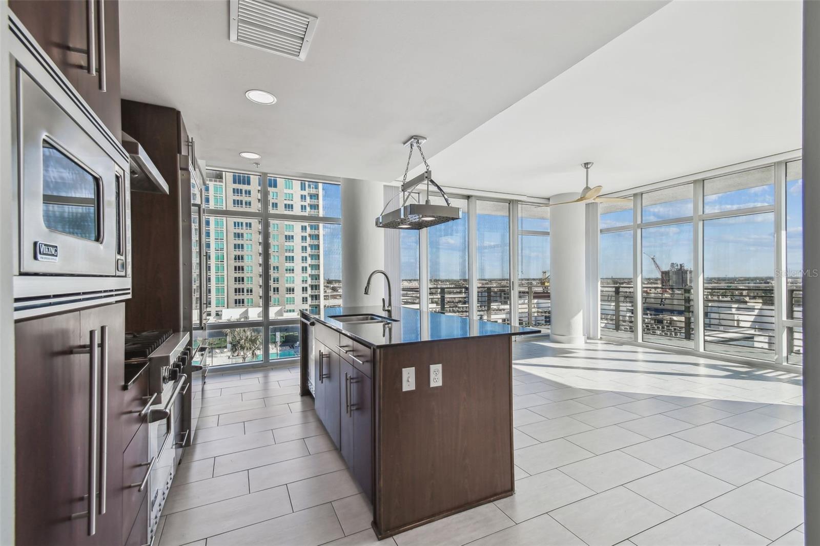 GRAND CENTRAL AT KENNEDY RESID - Residential