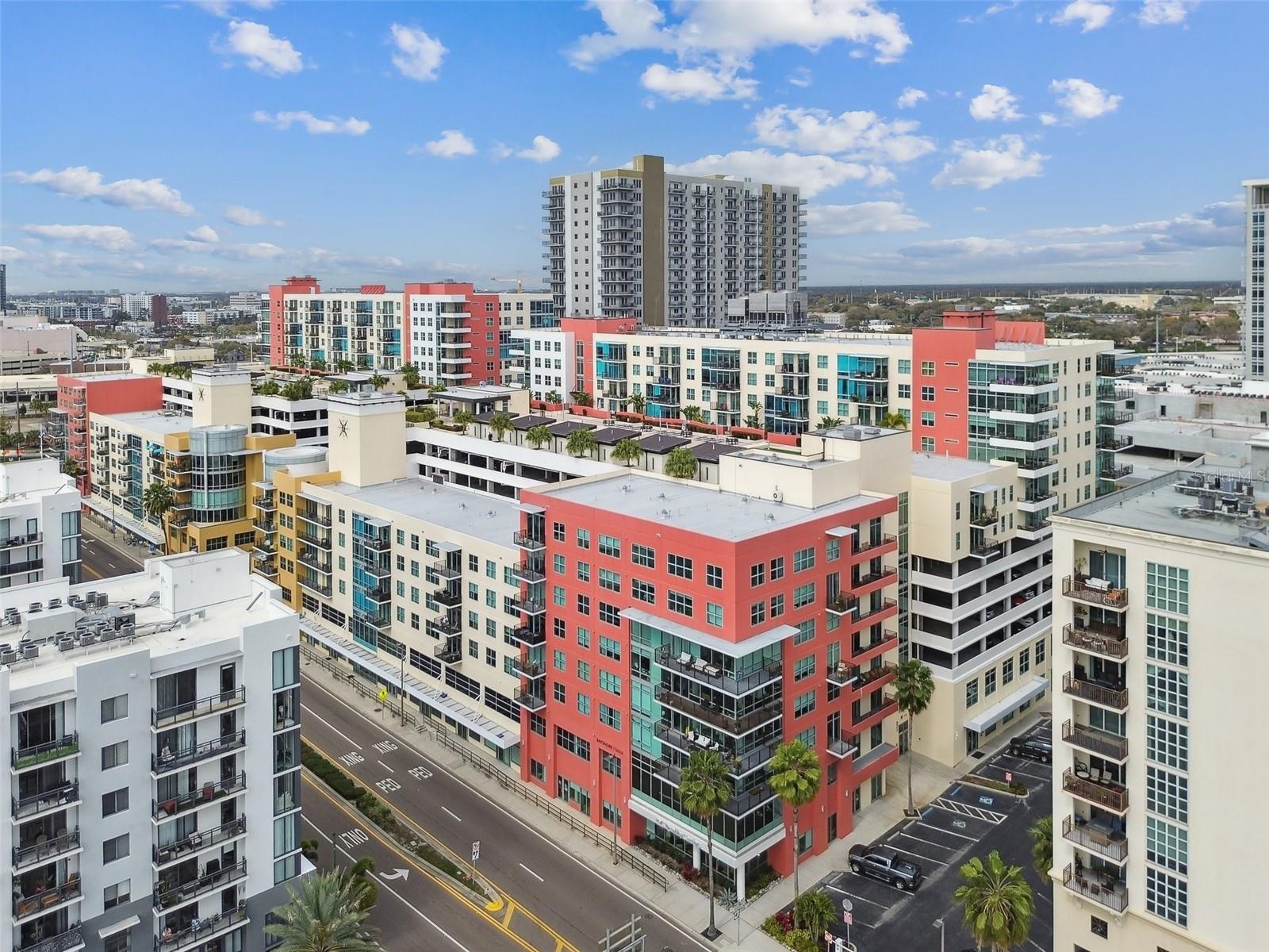 GRAND CENTRAL AT KENNEDY RESID - Residential