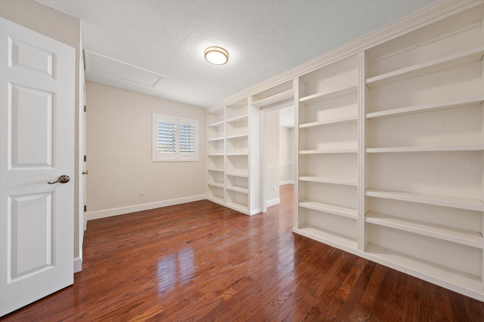 WEYBRIDGE WOODS-UNIT C - Residential