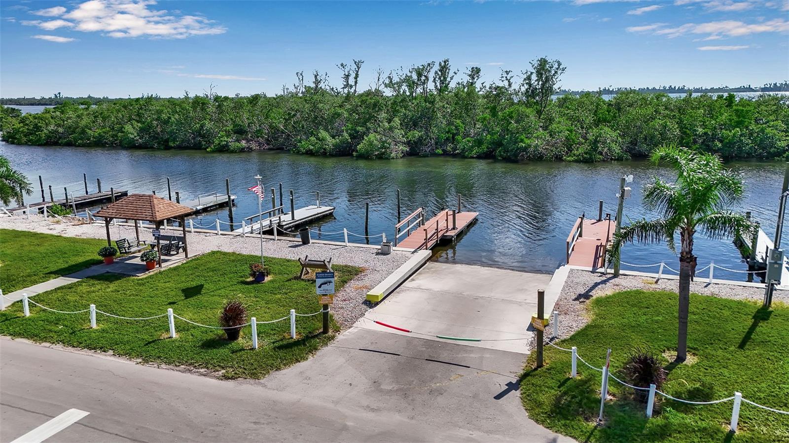 PARADISE BAY ESTATES CO-OP - Residential