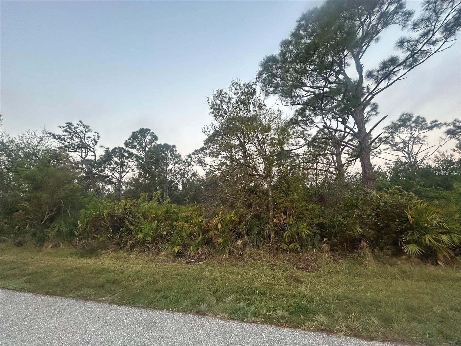PORT CHARLOTTE SEC 069 - Land